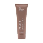 L’ANZA Healing Curls Curl Whirl Butter Defining Complex 125 ml – Krul Definiërende Stylingcrème Korte Productomschrijving L’ANZA Healing Curls Curl Whirl Butter Defining Complex is een professionele stylingcrème speciaal ontwikkeld voor krullend en golvend haar. De formule helpt krullen beter te definiëren, vermindert pluis en geeft het haar een zachte, natuurlijke en glanzende uitstraling zonder het te verzwaren. Uitgebreide Productomschrijving (SEO-vriendelijk) L’ANZA Healing Curls Curl Whirl Butter Defining Complex 125 ml is een hoogwaardige stylingcrème die speciaal is ontwikkeld voor het verzorgen en definiëren van krullend en golvend haar. Dankzij de rijke formule worden krullen beter gevormd, blijft het haar soepel en wordt pluis effectief onder controle gehouden. Deze professionele krulcrème zorgt voor een perfecte balans tussen hydratatie, controle en natuurlijke beweging. Het product helpt de natuurlijke structuur van het haar te versterken, waardoor krullen er voller, gezonder en beter gedefinieerd uitzien. De lichte maar voedende textuur verzwaart het haar niet en laat geen plakkerig gevoel achter. Hierdoor blijven krullen flexibel en natuurlijk, terwijl ze tegelijkertijd beschermd worden tegen pluis en vochtigheid. L’ANZA Healing Curls Curl Whirl is ideaal voor dagelijks gebruik en geschikt voor iedereen die mooie, veerkrachtige en perfect gedefinieerde krullen wil creëren met een professionele salonfinish. Belangrijkste Voordelen ✔ Definieert en accentueert natuurlijke krullen ✔ Vermindert pluis en kroeshaar ✔ Geeft het haar een zachte en glanzende finish ✔ Verzwaar het haar niet ✔ Zorgt voor flexibele en natuurlijke styling ✔ Ideaal voor krullend en golvend haar ✔ Professionele salonkwaliteit Gebruik Breng een kleine hoeveelheid aan op handdoekdroog haar. Verdeel het product gelijkmatig over het haar en kneed de krullen voorzichtig in model. Laat het haar natuurlijk drogen of gebruik een diffuser voor extra volume en definitie. Geschikt Voor Krullend haar Golvend haar Pluizig haar Droog of moeilijk handelbaar haar Meta Title L’ANZA Healing Curls Curl Whirl 125 ml – Krul Definiërende Stylingcrème Meta Description L’ANZA Healing Curls Curl Whirl Butter Defining Complex 125 ml definieert krullen, vermindert pluis en geeft krullend haar een zachte, natuurlijke en glanzende finish. SEO Zoekwoorden L’ANZA Healing Curls, Lanza Curl Whirl, krulcrème, krullen definiëren, krullend haar styling, anti pluis krullen, curl cream, professionele krullen crème, Lanza haarproducten.