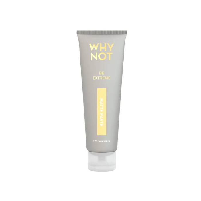 WHY NOT Matte Paste 100 ml – Textuur & Matte Finish Professionele styling paste voor textuur en natuurlijke matte look De WHY NOT Matte Paste is een professionele stylingpaste die het haar textuur, definitie en een natuurlijke matte finish geeft. Ideaal voor moderne kapsels waarbij een natuurlijke uitstraling en flexibele hold belangrijk zijn. De paste geeft het haar meer structuur en controle zonder het zwaar te maken. Hierdoor blijft het haar flexibel en kan het kapsel gedurende de dag eenvoudig opnieuw gestyled worden. Perfect voor korte tot middellange kapsels. Belangrijkste voordelen Matte finish zonder glans Geeft textuur en definitie Flexibele hold Ideaal voor moderne kapsels Makkelijk opnieuw te stylen Gebruik Wrijf een kleine hoeveelheid paste tussen de handen en verdeel door droog haar. Style het haar naar wens. SEO Meta Titel WHY NOT Matte Paste 100 ml – Professionele Matte Styling Paste Meta Beschrijving WHY NOT Matte Paste geeft het haar textuur, controle en een natuurlijke matte finish. Ideale styling paste voor korte kapsels. SEO Zoekwoorden why not matte paste matte hair paste styling paste haar professionele hair paste textuur hair paste