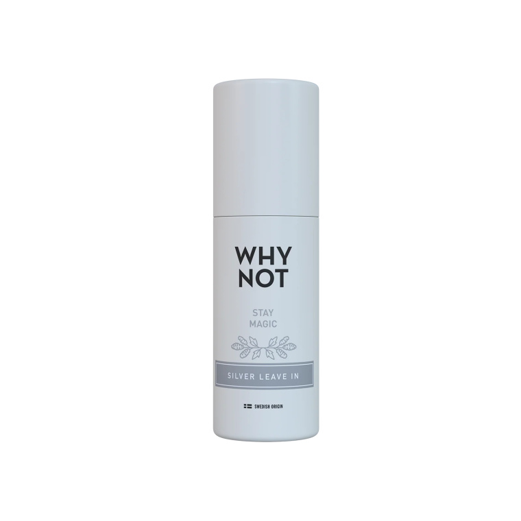 WHY NOT Stay Magic Silver Leave-In Spray 150 ml Multifunctionele leave-in spray voor blond, geblondeerd en grijs haar – vegan Koel blond, stralend grijs en perfect verzorgd haar in één spray De WHY NOT Stay Magic Silver Leave-In Spray is een multifunctionele leave-in spray die speciaal ontwikkeld is om blonde, geblondeerde en grijze tinten koel en helder te houden. Deze spray combineert verzorging, bescherming en kleurcorrectie in één stap en is ideaal voor dagelijks gebruik op nat of droog haar. De formule helpt ongewenste warme en gele reflecties te verminderen en ondersteunt tegelijkertijd een gezonde haarstructuur. Het haar voelt direct zachter aan, wordt makkelijker doorkambaar en krijgt een mooie, verzorgde glans zonder te verzwaren. Ideaal voor wie een salonwaardige finish wil, thuis of in de salon. Waarom kiezen voor Stay Magic Silver Leave-In? Blond en grijs haar kan snel dof worden of een gele ondertoon krijgen door styling, warmte, zonlicht en vervuiling. Deze leave-in spray helpt de kleur fris te houden en geeft het haar extra verzorging en bescherming. Het is de perfecte aanvulling op een zilvershampoo of zilverconditioner, maar ook los te gebruiken als dagelijkse haarboost. Belangrijkste voordelen Helpt gele en warme tinten te neutraliseren Verzorgende leave-in spray voor blond en grijs haar Maakt het haar zachter en beter handelbaar Vermindert pluis en helpt het haar gladder te maken Beschermt het haar tegen dagelijkse invloeden Geschikt voor gebruik op nat of droog haar Vegan formule Professionele salonkwaliteit Voor welk haartype? Deze leave-in spray is ideaal voor: Blond haar (natuurlijk of gekleurd) Geblondeerd haar / highlights / balayage Grijs en zilver haar Haar met gele of warme ondertonen Droog, poreus of gevoelig haar dat extra verzorging nodig heeft Hoe te gebruiken Spray gelijkmatig op handdoekdroog of droog haar. Verdeel door de lengtes en punten. Niet uitspoelen. Tip: Gebruik na het wassen als verzorging en stylingvoorbereiding, of tussendoor op droog haar voor een snelle opfrissing van glans en controle. Resultaat Het haar krijgt een frisse, koelere tint, voelt zacht en verzorgd aan en ziet er zichtbaar glanzender uit. Perfect om blond en grijs haar langer mooi te houden tussen salonbehandelingen. SEO Meta Titel WHY NOT Stay Magic Silver Leave-In Spray 150 ml – Voor Blond & Grijs Haar Meta Beschrijving WHY NOT Stay Magic Silver Leave-In Spray is een multifunctionele, vegan leave-in voor blond en grijs haar. Verzorgt, beschermt en helpt warme/gele tinten te neutraliseren. SEO Zoekwoorden why not stay magic silver leave in, silver leave in spray, leave in blond haar, anti geel leave in, vegan leave in spray, leave in grijs haar, salon leave in spray Kısa açıklama (WooCommerce “kısa açıklama” için) Multifunctionele vegan silver leave-in spray (150 ml) voor blond en grijs haar. Verzorgt, beschermt en helpt ongewenste gele tinten te neutraliseren. Te gebruiken op nat of droog haar.