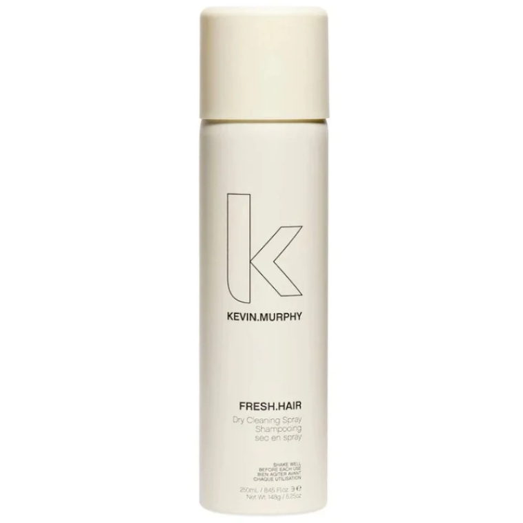 Alles wat je wilt weten over Kevin Murphy Fresh Hair Dry Shampoo - 250ml De Kevin Murphy Fresh Hair Dry Shampoo is de droogshampoo voor als je haar wel een opfrisser kan gebruiken, maar je geen tijd hebt om te wassen. Deze lichte, poedervormige spray absorbeert overtollige olie, verfrist je hoofdhuid en geeft je haar meteen meer volume. Ideaal voor drukke ochtenden, na het sporten of om je look tussendoor nieuw leven in te blazen.flaka.be
