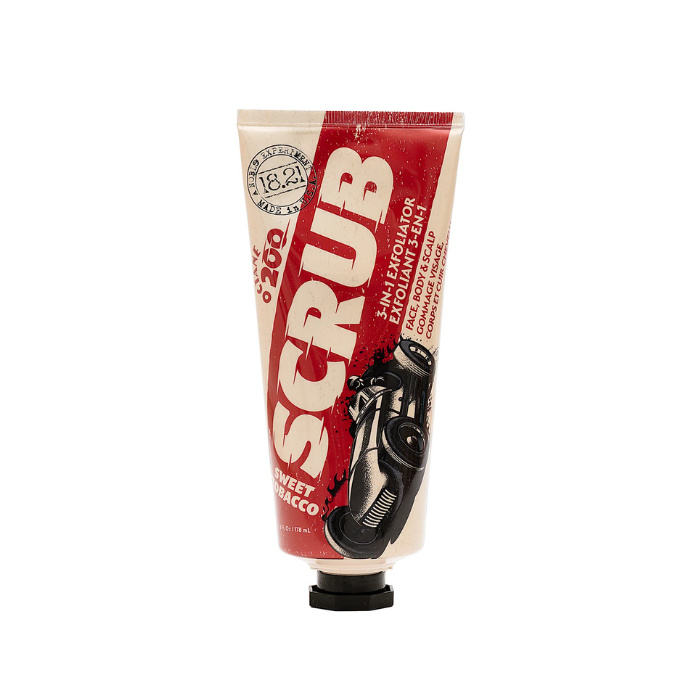 Geef je verzorgingsroutine een upgrade met de 18.21 Man Made Scrub 178 ml. Deze veelzijdige scrub is speciaal ontwikkeld voor mannen en geschikt voor zowel de huid als de hoofdhuid. De formule exfolieert effectief, verwijdert dode huidcellen en zorgt voor een grondige reiniging zonder de huid te irriteren. De scrub helpt opgebouwde vuilresten, overtollige olie en stylingproducten te verwijderen, waardoor de huid en hoofdhuid weer fris en schoon aanvoelen. Tegelijkertijd stimuleert het de doorbloeding, wat bijdraagt aan een gezonde uitstraling van huid en haar. Ideaal als aanvulling op je dagelijkse verzorging of als wekelijkse reset. De grootste voordelen Exfolieert en verwijdert dode huidcellen Reinigt huid en hoofdhuid grondig Verwijdert productopbouw en overtollige olie Stimuleert een frisse en gezonde uitstraling Geschikt voor regelmatig gebruik Hoe gebruik je de Man Made Scrub? Breng een kleine hoeveelheid aan op een vochtige huid of hoofdhuid. Masseer zachtjes in met ronddraaiende bewegingen en spoel vervolgens grondig uit. Gebruik één tot twee keer per week voor het beste resultaat. 18.21 Man Made Scrub online kopen Bestel de 18.21 Man Made Scrub 178 ml eenvoudig bij Flaka.be en ervaar een diepe reiniging en frisse verzorging in één product.