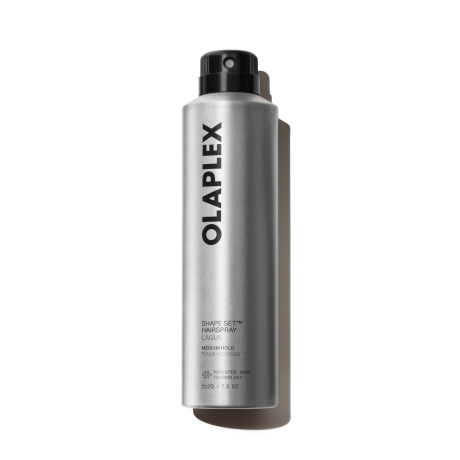 Ontdek OLAPLEX Shape Set Hairspray 245 ml bij flaka.be, een professionele haarspray met flexibele en opbouwbare hold. Helpt pluis en statisch haar onder controle te houden, geeft een mooie glans en ondersteunt een langdurig kapsel zonder het haar hard, plakkerig of zwaar te maken. Geschikt voor alle haartypes, ook voor gekleurd en chemisch behandeld haar. Bestel eenvoudig online via flaka.be.