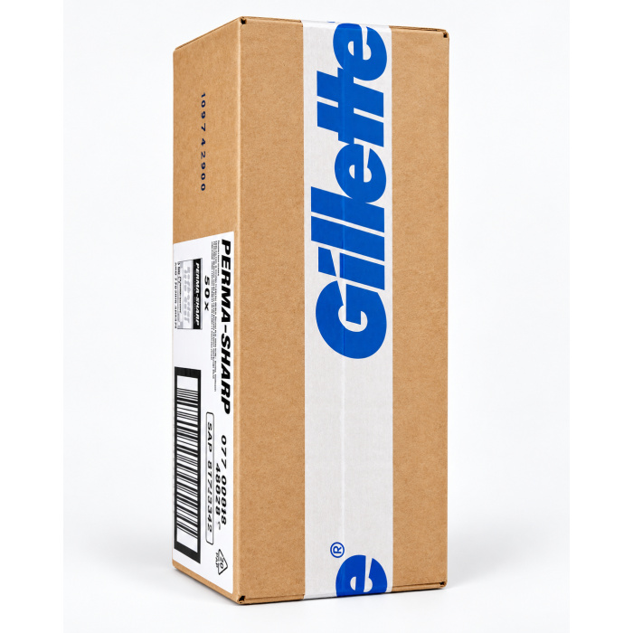 Gebruiksaanwijzing – Gillette Perma-Sharp Scheermesjes Gillette Perma-Sharp mesjes zijn ontworpen voor een nauwkeurige, gladde en professionele scheerbeurt. Geschikt voor gebruik in compatibele veiligheids- en professionele scheermessen. Gebruik: Was en droog je handen voordat je het mesje plaatst. Open de verpakking voorzichtig en raak de scherpe snijkanten niet aan. Plaats het mesje correct in een compatibel scheermes en sluit de houder stevig. Bereid de huid voor met warm water en gebruik scheerschuim, gel of scheerzeep. Scheer met lichte druk en korte bewegingen, bij voorkeur eerst met de haargroei mee. Spoel het scheermes regelmatig af tijdens het scheren. Spoel de huid na afloop met koel water en gebruik indien gewenst een verzorgende aftershave of balsem. Voor professioneel gebruik in de barbershop: Gebruik voor iedere klant een nieuw en ongebruikt mesje. Verwijder het mesje onmiddellijk na gebruik en deponeer het veilig in een daarvoor bestemde naalden-/sharpscontainer. Belangrijk: Niet gebruiken op geïrriteerde of beschadigde huid. Buiten bereik van kinderen bewaren. Mesjes nooit los bewaren of onbeschermd weggooien.
