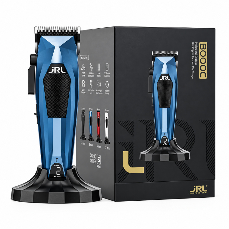 JRL 3000C Hair Clipper Fade Blade Blauw – Professionele Precisie voor Dagelijks Gebruik De JRL 3000C Hair Clipper Fade Blade Blauw is een professionele draadloze tondeuse voor barbers en kappers die hoge eisen stellen aan kracht, controle en comfort. De combinatie van een krachtige brushless motor, het JRL Fade Blade en een compact ergonomisch ontwerp maakt deze tondeuse bijzonder geschikt voor fades, contourwerk, blending en complete haircuts. De stijlvolle blauwe uitvoering geeft de 3000C bovendien een moderne en professionele uitstraling op iedere werkplek. Krachtige brushless motor van 7800 RPM De JRL 3000C is uitgerust met een krachtige brushless motor van 7800 RPM. Hierdoor blijft de tondeuse soepel en constant presteren, ook bij dik, stug of dicht haar. De motor levert voldoende kracht voor zowel bulk removal als nauwkeurig detailwerk, zonder dat je tijdens het knippen onnodig vermogen verliest. JRL Fade Blade voor vloeiende fades Het hoogwaardige JRL Fade Blade is ontwikkeld voor strakke fades, zachte overgangen en nauwkeurige contouren. Dankzij het verstelbare snijbereik van ongeveer 0,25 mm tot 3,0 mm kan je snel schakelen tussen verschillende lengtes. Het 5-traps locking systeem zorgt ervoor dat de gekozen stand stevig blijft staan tijdens het werken en geeft je extra controle bij professioneel fade- en blendingwerk. Compact, licht en ergonomisch Met een gewicht van ongeveer 253 gram en een lengte van circa 17,5 cm ligt de JRL 3000C comfortabel in de hand. Het compacte ontwerp helpt vermoeidheid te beperken tijdens lange werkdagen en geeft je meer controle bij detailwerk rond de oren, slapen, nek en haarlijn. Slim LED-display Het geïntegreerde LED-display toont belangrijke informatie zoals: - resterende gebruiksduur - batterijniveau - laadstatus - onderhoudsinformatie Zo weet je tijdens het werken altijd precies hoe de tondeuse ervoor staat. Tot 2 uur draadloos gebruik De ingebouwde 3,7 V / 2000 mAh lithium-ionbatterij biedt tot ongeveer 2 uur draadloos gebruik. Na ongeveer 2 uur opladen is de tondeuse opnieuw volledig klaar voor gebruik. Dankzij de universele voedingsadapter van 100–240 V / 50–60 Hz is de JRL 3000C ook geschikt voor internationaal gebruik. Ideaal voor professioneel gebruik De JRL 3000C is bijzonder geschikt voor: - fades - skin fades - tapering - blending - contourwerk - detailwerk - bulk removal - complete haircuts - dagelijks professioneel salongebruik Alle voordelen op een rij - Brushless motor van 7800 RPM - Professioneel JRL Fade Blade - Snijlengte verstelbaar van ongeveer 0,25 tot 3,0 mm - 5-traps locking systeem - Tot ongeveer 2 uur gebruiksduur - Oplaadtijd van ongeveer 2 uur - LED-display - Gewicht van circa 253 gram - Compact formaat van circa 17,5 cm - Geschikt voor 100–240 V - Ergonomisch en licht ontwerp - Ideaal voor fades, blending en contourwerk Wat zit er in de doos? De set wordt compleet geleverd met: - JRL 3000C Hair Clipper - laadstation - 6 premium opzetkammen: 1,5 / 3 / 4,5 / 6 / 10 / 13 mm - reinigingsborstel - smeerolie - blade protector - blade adjustment tool - schroevendraaier - voedingsadapter Premium webshoptekst De JRL 3000C Hair Clipper Fade Blade Blauw combineert professionele kracht, nauwkeurigheid en gebruikscomfort in één compacte tondeuse. De brushless motor van 7800 RPM, het Fade Blade, het verstelbare snijbereik en het slimme LED-display maken dit model ideaal voor barbers en kappers die dagelijks professioneel willen werken. Perfect voor fades, blending, contourwerk en complete haircuts. Ontdek de JRL 3000C Hair Clipper Fade Blade Blauw bij Flaka.be.