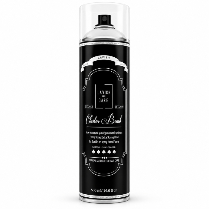Lavish Hair Care Cluster Bomb Fixing Spray – Extra Strong Hold 500 ml De Lavish Hair Care Cluster Bomb Fixing Spray is een professionele haarspray met extra sterke fixatie, ontwikkeld om het kapsel langdurig in model te houden zonder voortdurend bij te werken. De spray is ideaal als finishing product voor barbers, kappers en thuisgebruik. Op de verpakking staat Extra Strong Hold en de hold-indicatie toont de maximale sterkte. De inhoud is 500 ml / 16.6 fl oz. Productomschrijving De Cluster Bomb Fixing Spray helpt het kapsel stevig te fixeren en is vooral geschikt voor looks die gedurende de dag goed op hun plaats moeten blijven. De fijne sprayverdeling maakt het mogelijk om het product gelijkmatig over het haar te verdelen. Ideaal na het föhnen of stylen met wax, pomade, clay of andere stylingproducten. Belangrijkste voordelen - Extra sterke fixatie - Professionele finishing spray - Helpt het kapsel langdurig in model te houden - Ideaal voor barbers en kappers - Geschikt voor korte, middellange en gestylede kapsels - Perfect als laatste stap na föhnen of styling - Grote professionele verpakking van 500 ml - Geschikt voor salon én thuisgebruik Gebruiksaanwijzing Zorg dat het haar volledig gestyled is voordat je de spray aanbrengt. Houd de bus ongeveer 20 tot 30 cm van het haar en spray gelijkmatig over het kapsel. Voor plaatselijke extra fixatie kun je kort iets dichter op specifieke zones sprayen, maar vermijd overmatig productgebruik. Laat de spray enkele seconden drogen en raak het haar daarna zo weinig mogelijk aan voor de beste fixatie. Professionele barbertip Gebruik wax, pomade of clay eerst om vorm en textuur te creëren. Gebruik de Cluster Bomb Fixing Spray pas als laatste stap om het volledige kapsel vast te zetten. Bij pompadours, quiffs, slick backs of strakke barberlooks kun je de spray laag voor laag gebruiken tijdens het stylen voor extra controle. Ideaal voor Slick back, pompadour, quiff, side part, fades met gestylede top, volumineuze looks, feestkapsels en alle kapsels waarbij een stevige finishing nodig is. Productinformatie Merk: Lavish Hair Care Productnaam: Cluster Bomb Producttype: Fixing Spray / Haarspray Hold: Extra Strong Hold Inhoud: 500 ml / 16.6 fl oz Gebruik: Finishing / fixatie Doelgroep: Professioneel en thuisgebruik Geschikt voor: Verschillende haartypes Verpakking: Aerosol Voorzorgsmaatregelen Omdat dit een aerosolproduct is, niet gebruiken in de buurt van open vuur, vonken of sterke warmtebronnen. Niet roken tijdens gebruik. Niet in de ogen of rechtstreeks in het gezicht sprayen. Gebruik in een goed geventileerde ruimte en vermijd het inademen van de nevel. Houder niet doorboren of verbranden, ook niet na gebruik. Buiten bereik van kinderen bewaren. Korte productomschrijving Lavish Hair Care Cluster Bomb Fixing Spray 500 ml is een professionele haarspray met extra sterke hold. Ideaal als laatste stap voor een langdurig gefixeerd en strak gestyled kapsel.