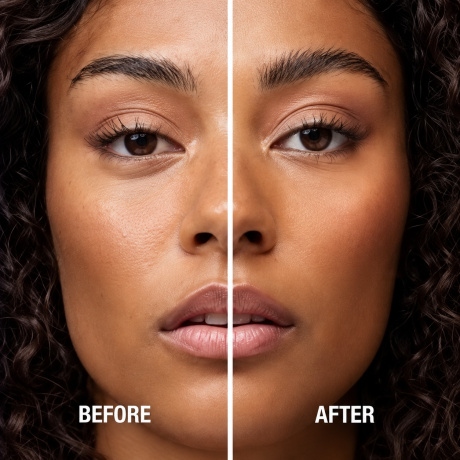 LOLO BrowWax – Professionele Brow Styling voor Perfect Gevormde Wenkbrauwen De LOLO BrowWax is ontwikkeld voor wie wenkbrauwen strak, verzorgd en langdurig in model wil brengen. De wax helpt de haartjes te fixeren, te vormen en netjes op hun plaats te houden zonder dat de wenkbrauwen zwaar of onnatuurlijk ogen. Dankzij de compacte verpakking en meegeleverde brow brush is dit product ideaal voor zowel professioneel gebruik in de salon als voor dagelijkse styling thuis. Waarom kiezen voor LOLO BrowWax? LOLO BrowWax is perfect voor het creëren van een nette, gelifte en verzorgde brow look. De wax geeft grip aan de wenkbrauwhaartjes en maakt het eenvoudig om de gewenste vorm te creëren. Ideaal voor: - brow lifting - strakke wenkbrauwvormen - natuurlijke fluffy brows - laminated brow effect - het temmen van eigenwijze haartjes - professionele finishing na brow treatments Sterke styling met natuurlijke uitstraling De wax helpt de wenkbrauwhaartjes gecontroleerd omhoog of zijwaarts te stylen. Hierdoor kan je zowel een natuurlijke look als een meer uitgesproken brow lift creëren. Het resultaat oogt verzorgd en professioneel zonder dat de wenkbrauwen hard of onnatuurlijk hoeven aan te voelen. Inclusief Brow Brush De set wordt geleverd met een handige wenkbrauwborstel waarmee je de wax gelijkmatig door de haartjes kunt verdelen. Met de spoolie kan je: - de haartjes omhoog borstelen - de wenkbrauwen in vorm brengen - overtollig product verdelen - een luchtig of strak effect creëren Hoe gebruik je LOLO BrowWax? Maak de brow brush licht vochtig indien gewenst. Neem een kleine hoeveelheid wax op met de borstel. Borstel de wenkbrauwhaartjes in de gewenste richting. Voor een gelift effect borstel je de haartjes omhoog en licht naar buiten. Druk de haartjes zachtjes in model en laat de wax fixeren. Voor een intensere hold kan je indien nodig een kleine extra hoeveelheid aanbrengen. Professionele tip Gebruik liever eerst een kleine hoeveelheid product en bouw de hold geleidelijk op. Te veel wax kan de wenkbrauwen zwaarder maken. Voor een strak laminated effect kan je de haartjes na het aanbrengen voorzichtig gladstrijken met de achterkant van de borstel of een geschikte brow tool. Voor wie is LOLO BrowWax geschikt? Geschikt voor: - schoonheidssalons - brow artists - make-up artists - brow lamination finishing - dagelijks thuisgebruik - dunne én volle wenkbrauwen Het resultaat LOLO BrowWax helpt de wenkbrauwen: - beter in model te blijven - voller en netter te ogen - een gelift effect te krijgen - een professionele finish te geven - de natuurlijke vorm beter te accentueren Premium webshoptekst De LOLO BrowWax is een professionele stylingwax voor perfect gevormde wenkbrauwen. De formule helpt de haartjes te fixeren en maakt het eenvoudig om zowel natuurlijke fluffy brows als een strak gelift brow effect te creëren. Inclusief handige brow brush voor nauwkeurig aanbrengen en stylen. Perfect voor professionele brow artists én voor dagelijkse styling thuis. Verkrijgbaar bij Flaka.be.
